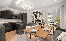 Homerentals L 120Sqm Mid-Central - King Beds - 500Mbps Wi-Fi